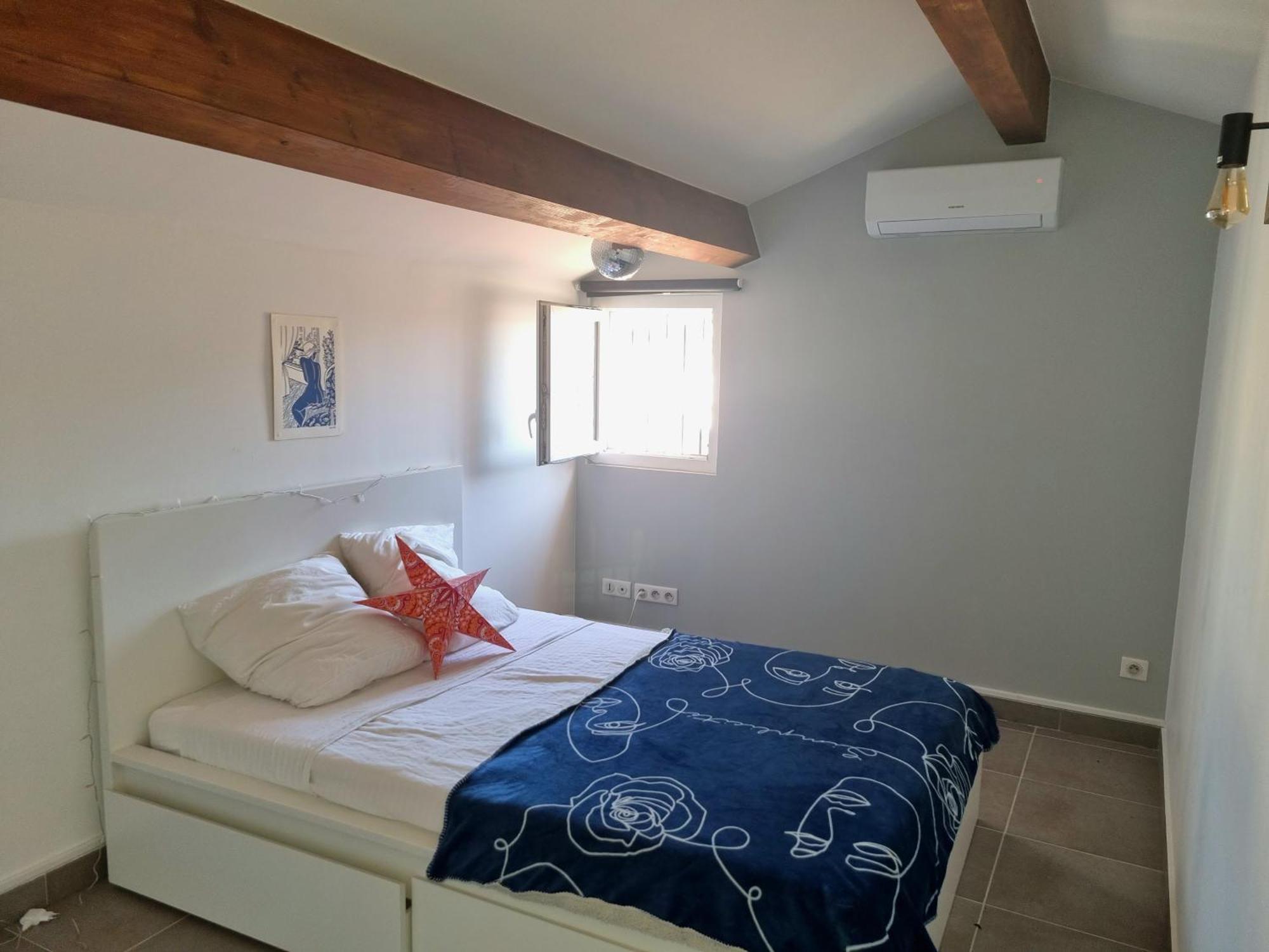 Appartement T3 Duplex Sous Les Toits De Panier Vieux Port Marseilles