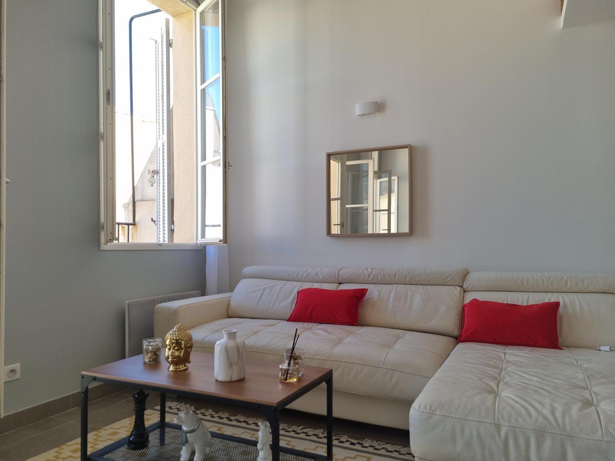 T3 Duplex Sous Les Toits De Panier Vieux Port Marseille